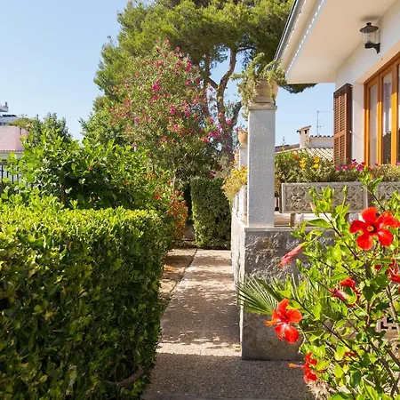 Pinar Holiday home *